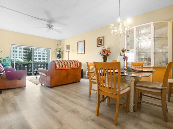 4350 Hillcrest Dr 118, Hollywood FL 33021