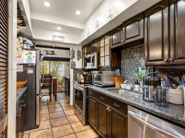 19440 NE 26th Ave 53B, Miami FL 33180