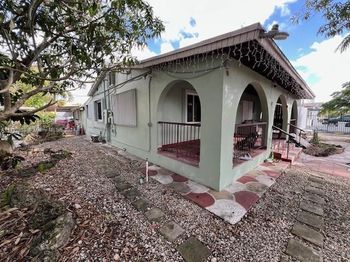 501 E 8th St