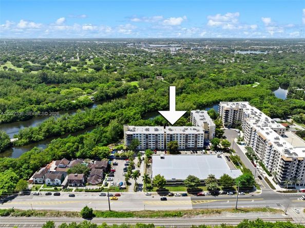 17890 W Dixie Hwy 603, North Miami Beach FL 33160
