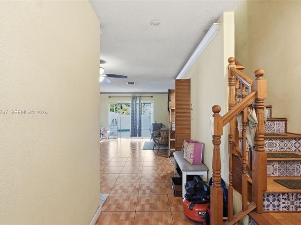 450 SE 7th St 242, Dania Beach FL 33004