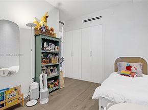 449 Poinciana Island Dr 1512, Sunny Isles Beach FL 33160