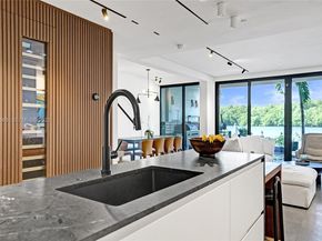 449 Poinciana Island Dr 1512, Sunny Isles Beach FL 33160