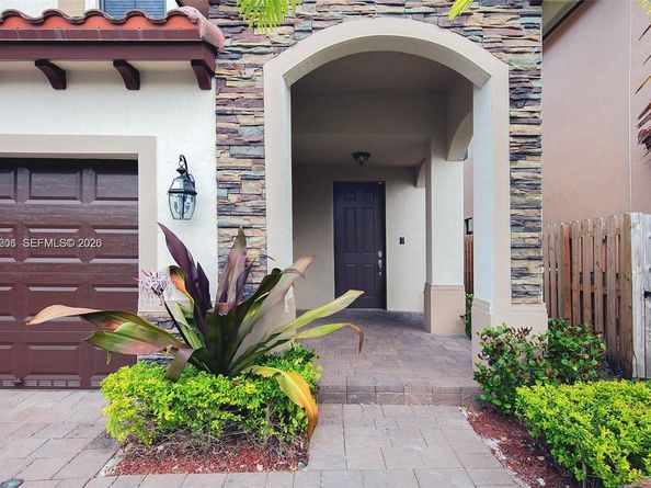 133 NE 23rd Ter, Homestead FL 33033