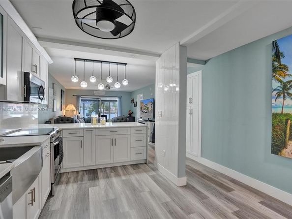 901 N Riverside Dr 1C, Pompano Beach FL 33062