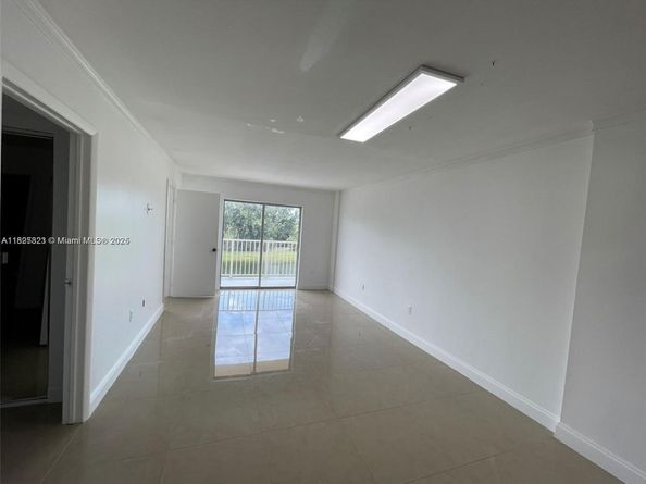 16465 NE 22nd Ave 417, North Miami Beach FL 33160