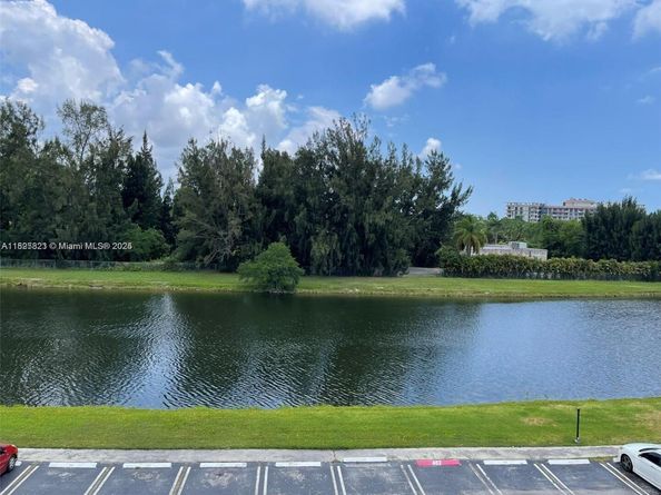 16465 NE 22nd Ave 417, North Miami Beach FL 33160