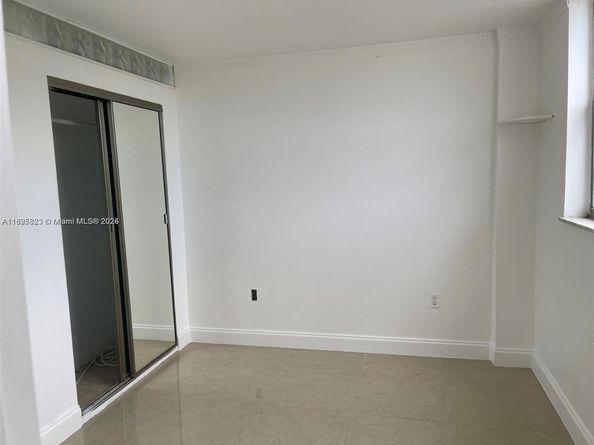 16465 NE 22nd Ave 417, North Miami Beach FL 33160