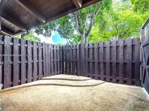 620 Briarwood Cir, Hollywood FL 33024