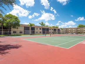 620 Briarwood Cir, Hollywood FL 33024