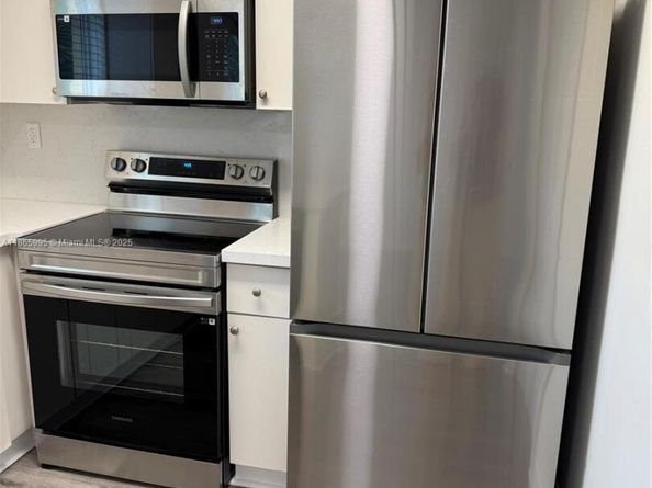 3395 NE 9th Dr 204, Homestead FL 33033