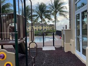 3395 NE 9th Dr 204, Homestead FL 33033