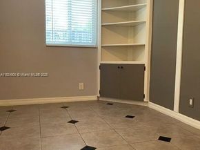 5433 NE 5th Ave, Oakland Park FL 33334