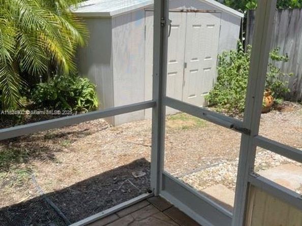 5433 NE 5th Ave, Oakland Park FL 33334