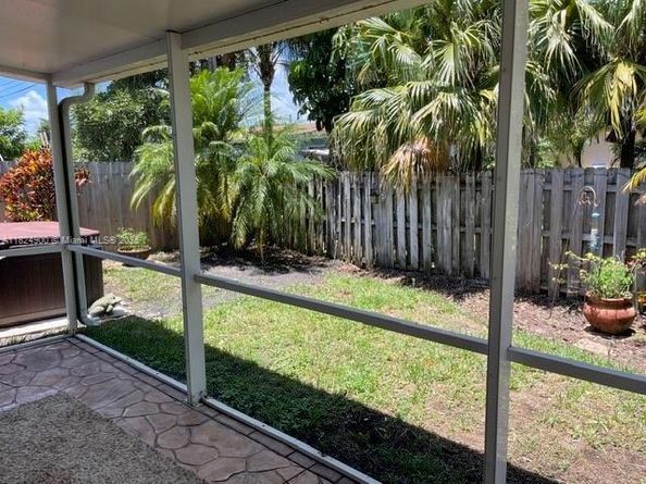 5433 NE 5th Ave, Oakland Park FL 33334