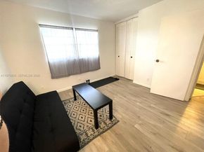 5102 NW 36th St 611, Lauderdale Lakes FL 33319