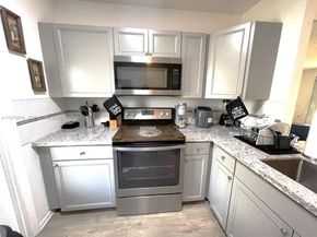 5102 NW 36th St 611, Lauderdale Lakes FL 33319