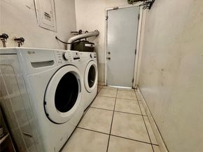 1335 NE 176th St, North Miami Beach FL 33162