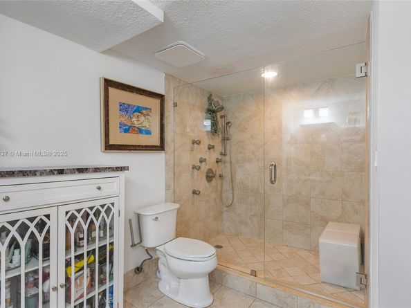 7850 SW 86th St 13, Miami FL 33143