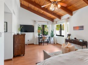 7850 SW 86th St 13, Miami FL 33143