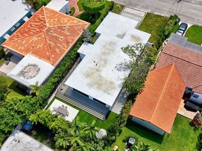 9048 Dickens Ave, Surfside FL 33154