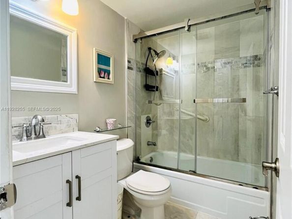 150 E Horizons  E 310, Boynton Beach FL 33435