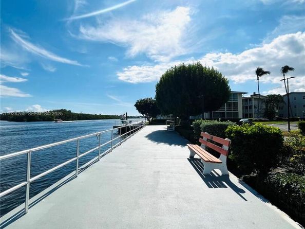 150 E Horizons  E 310, Boynton Beach FL 33435