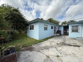 1090 NW 112th St, Miami FL 33168