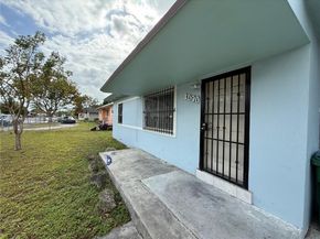 1090 NW 112th St, Miami FL 33168