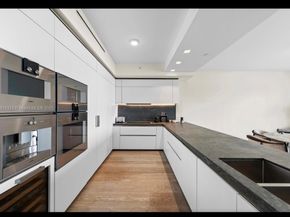 7055 Fisher Island Dr 7055, Miami Beach FL 33109