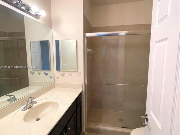 3217 SE 4th St, Homestead FL 33033