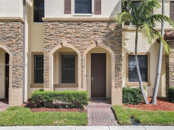 3217 SE 4th St, Homestead FL 33033