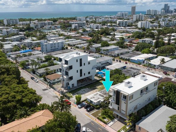 808 84th St, Miami Beach FL 33141