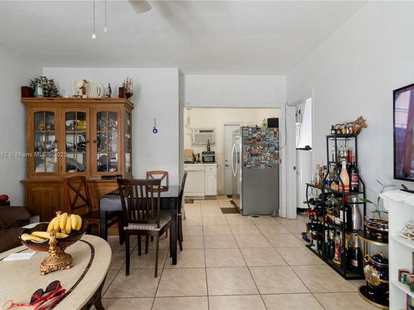 808 84th St, Miami Beach FL 33141