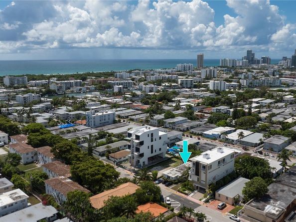 808 84th St, Miami Beach FL 33141