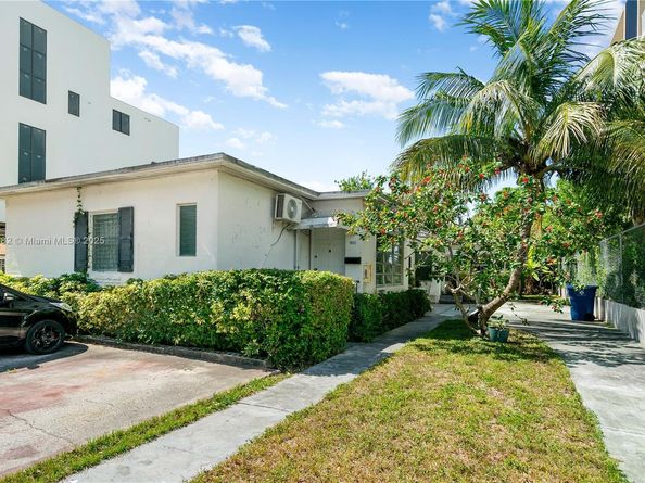 808 84th St, Miami Beach FL 33141