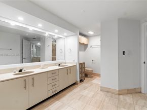 20191 E Country Club Dr 407, Aventura FL 33180