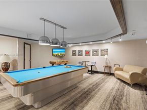 20191 E Country Club Dr 407, Aventura FL 33180