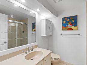 20191 E Country Club Dr 407, Aventura FL 33180