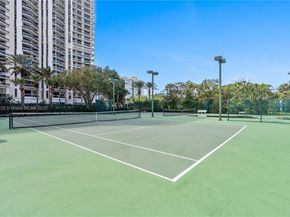 20191 E Country Club Dr 407, Aventura FL 33180