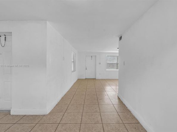 2800 NW 6th Ct, Fort Lauderdale FL 33311