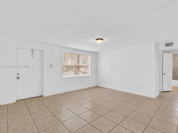 2800 NW 6th Ct, Fort Lauderdale FL 33311