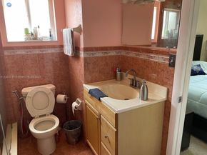 1847 W 2nd Ave, Hialeah FL 33010