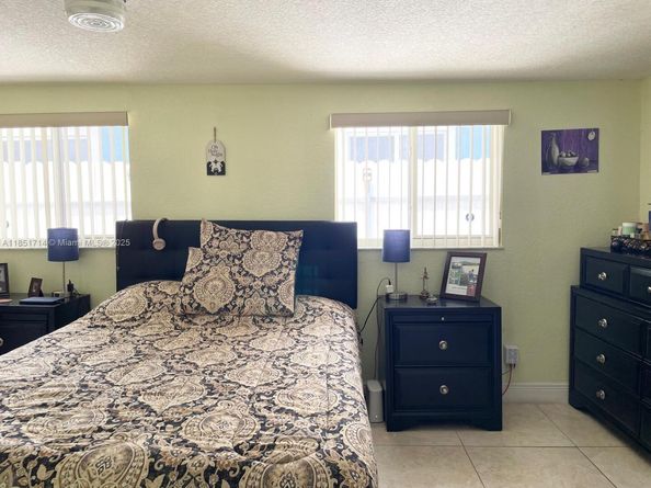 1847 W 2nd Ave, Hialeah FL 33010