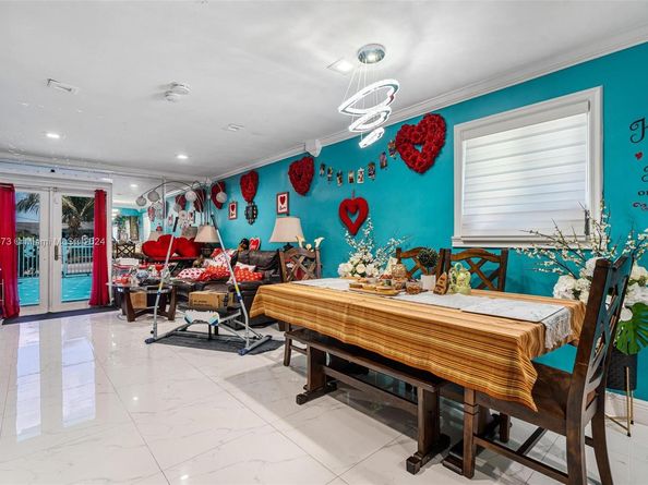 1651 NW 111th St, Miami FL 33167