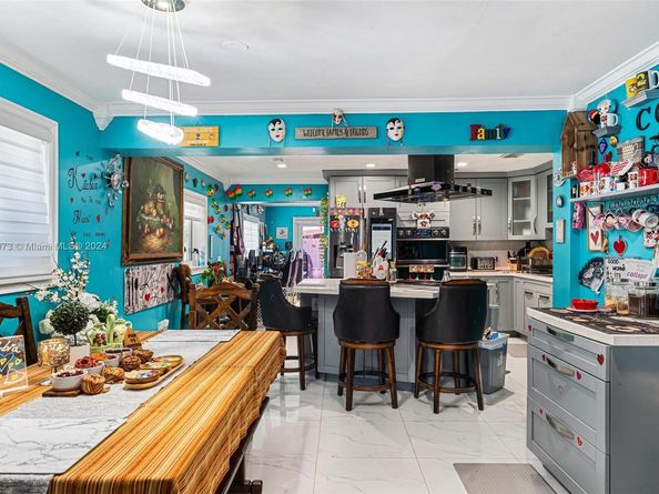 1651 NW 111th St, Miami FL 33167