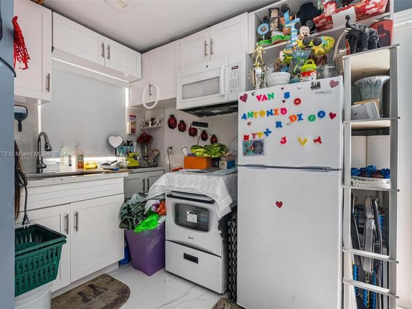1651 NW 111th St, Miami FL 33167