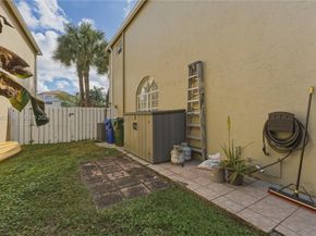 324 NW 153rd Ln, Pembroke Pines FL 33028