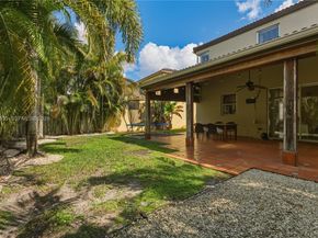 324 NW 153rd Ln, Pembroke Pines FL 33028