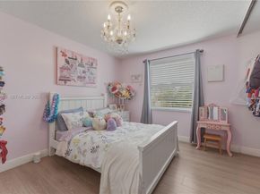 324 NW 153rd Ln, Pembroke Pines FL 33028